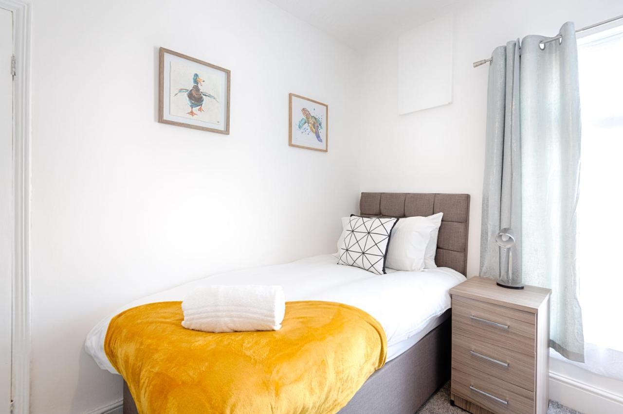 City Centre, Parking, Smart Tv'S In All Rooms Swansea Exterior foto