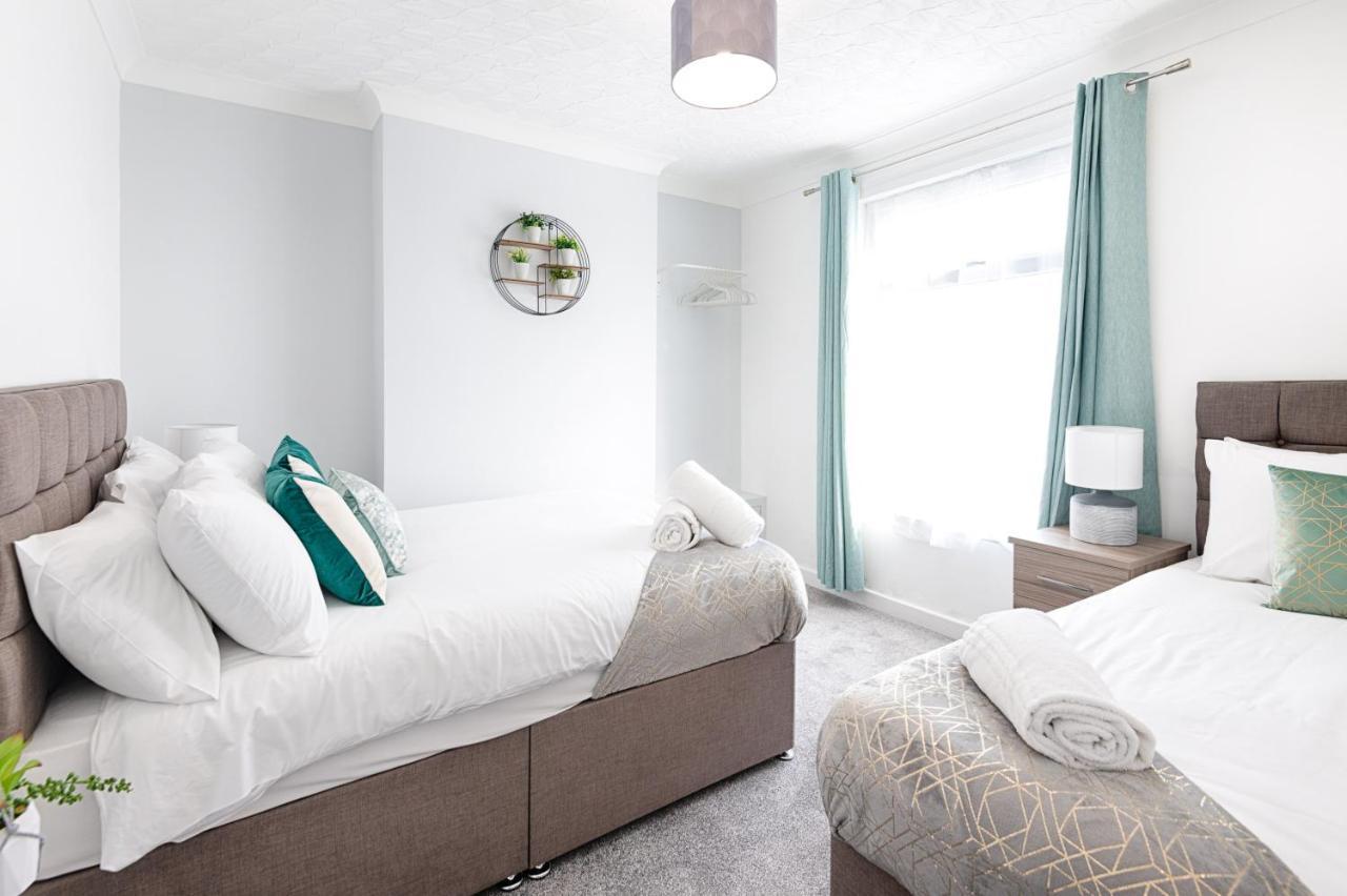 City Centre, Parking, Smart Tv'S In All Rooms Swansea Exterior foto